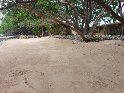Eco Dive Vanuatu Bungalows & Backpackers - Housity