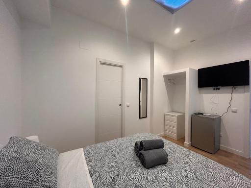 Titanic Dreams - Housity