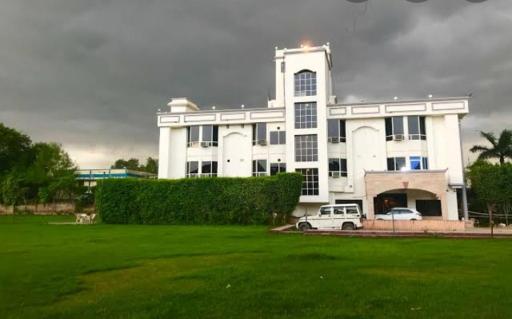 Hotel Radhika Palace - Housity