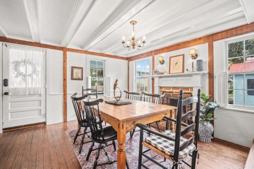 The Sandpiper - Just Steps to Downtown Beaufort and Beaufort River - Housity