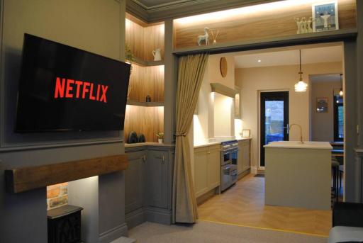 Cosy Renovated House in Warrington - Housity