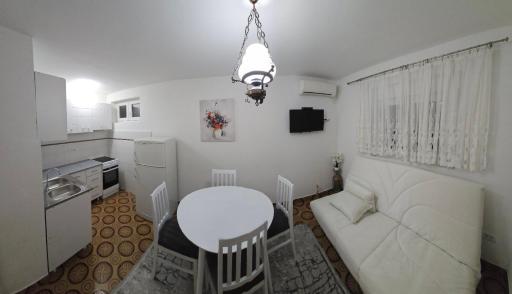 Apartman Šparović u blizini Porto Novog Kumbor - Housity