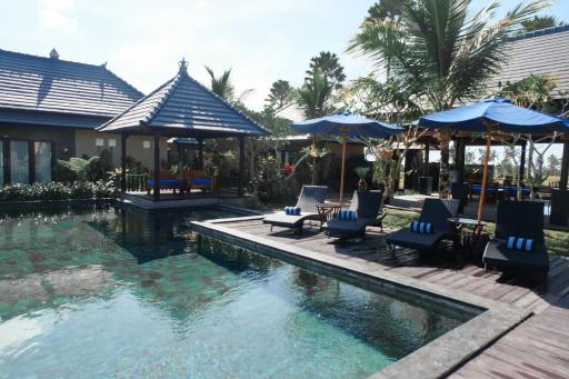 Villa Cendrawasih Ubud - Housity