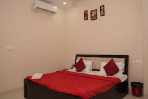 Hotel Seven View Durg - Housity