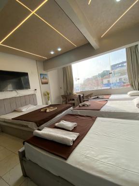 Family holiday pyramids inn - Housity