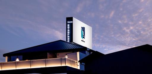 Hotel Noir Blanc - Housity