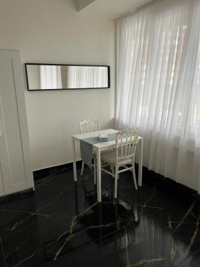 Albert gare du Midi 31 - Housity