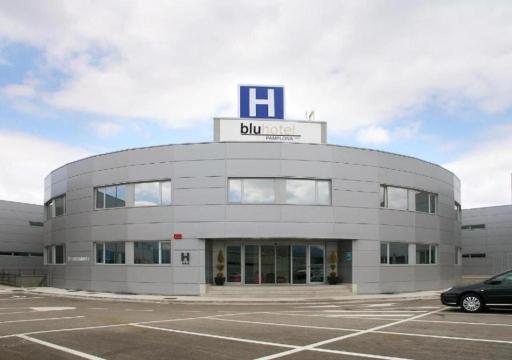 Blu Hotel Pamplona - Housity