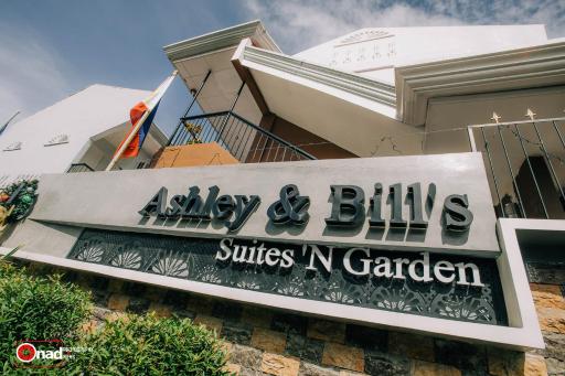 Ashley and Bill's Suites 'N Garden Hotel and Vacation Homes - Housity