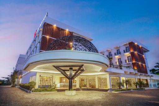 Swiss-Belcourt Lombok - Housity