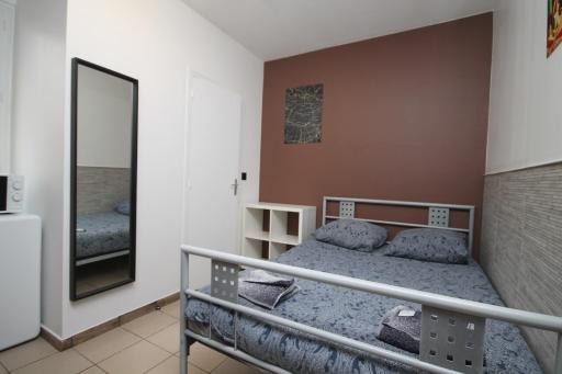 05 - Chambre confort au calme avec TV WIFI - Housity
