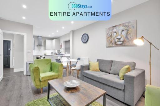 Crown Place 2 & 3 Bedroom Luxury Apts with Parking in Shepperton By 360Stays - Housity