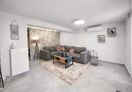 Cozy Like Home - Housity