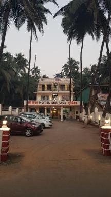 Hotel Sea Face - Housity