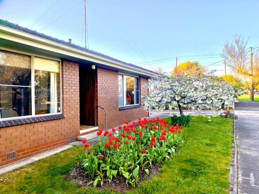 Retro Riverside Redan, Ballarat - Housity