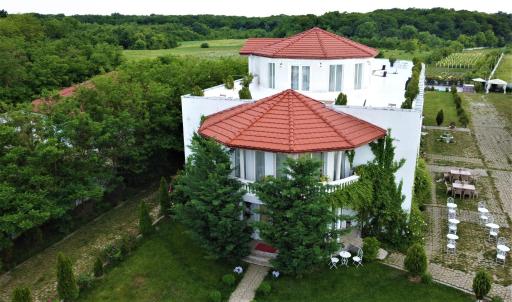 YOUness WELLness Clinic & Retreats - Housity