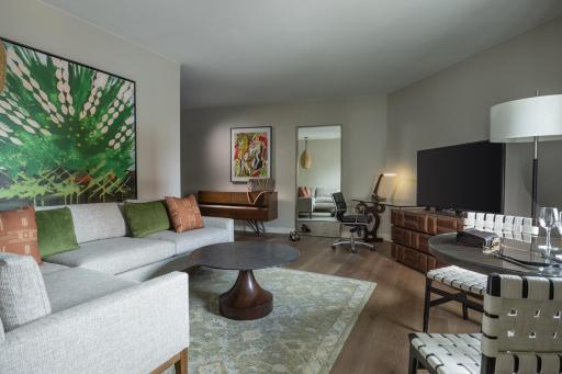 Hotel Contessa - Suites on the Riverwalk - Housity