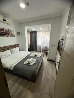 Big Orange Hotel Old City - Housity