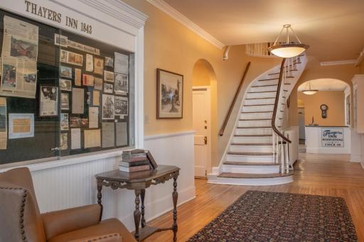 Thayers Inn - Housity