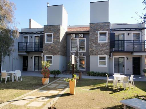 Complejo Entre Marte y La Luna - Housity