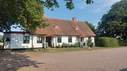Lantligt och lugnt boende nära natur och stad - Housity