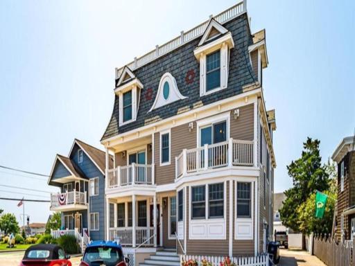 204 Engleside - Housity