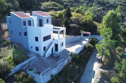 Fabulous Villa - Housity