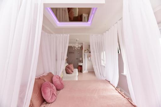 Vintage Lounge studio with sea view in Liepaja - Housity