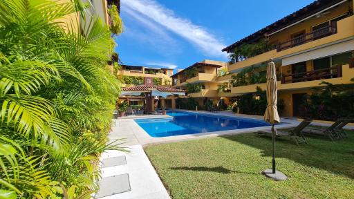 Relaxing ground floor 2 bed 2 bath appartment with pool walking distance from beach - Housity