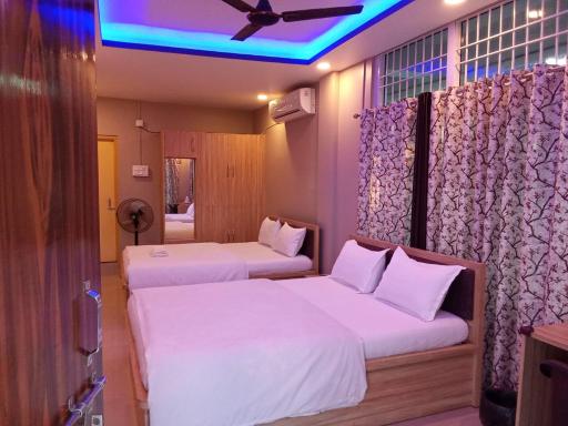 3 Star Lodge - Housity