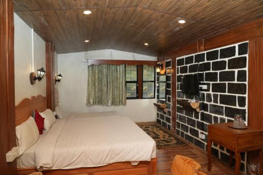 Vetrivel International by Brown Tree Resorts - Housity