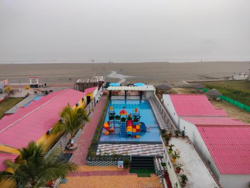 Hindusthan Inn - On Beach - Housity