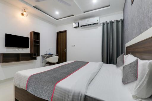 Collection O 81461 Vinyak Hotel And Guest House - Housity