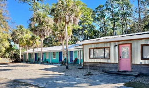 The Panacea Motel - Housity