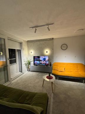 Prishtina luxury Apartment - Hizvo