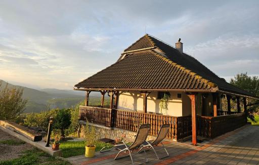 Cozy House Zivko with Balcony - Housity