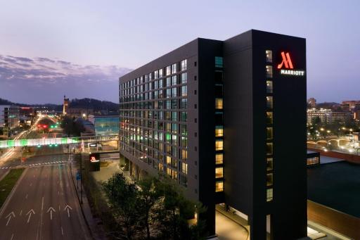 Marriott Knoxville Downtown - Housity