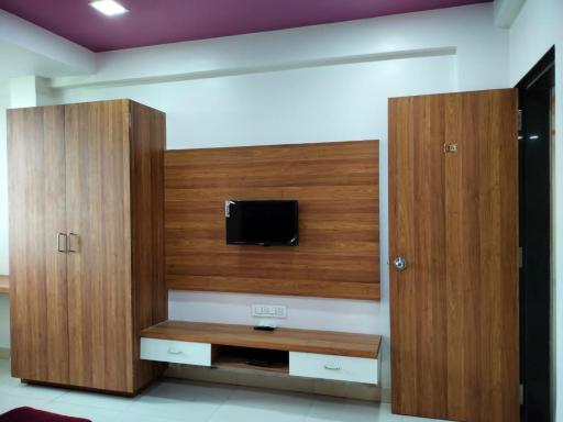 HOTEL SHREEJAY - Housity