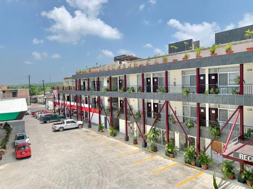 Hotel Yorio Inn - Housity