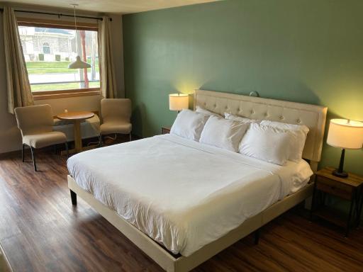 Valley Inn and Suites - Housity