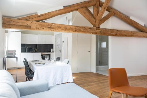 Make My Day, Champagne au Mont d'or - Housity