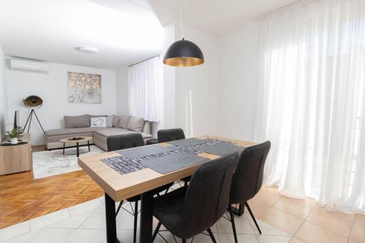 Golden day - Housity