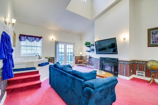 Ocean Shores Condo Rental with View - Walk to Beach! - Housity