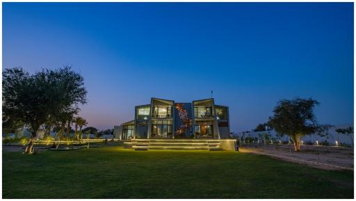 Casa Concreto-Infinite Luxury - Housity