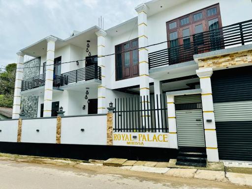 Royal Palace Mirissa - Housity