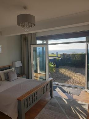 The Waters Edge - Housity