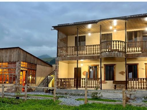 Moon Valley Guest House - Housity