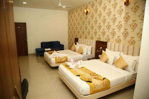 Hotel Manas Plus - Housity