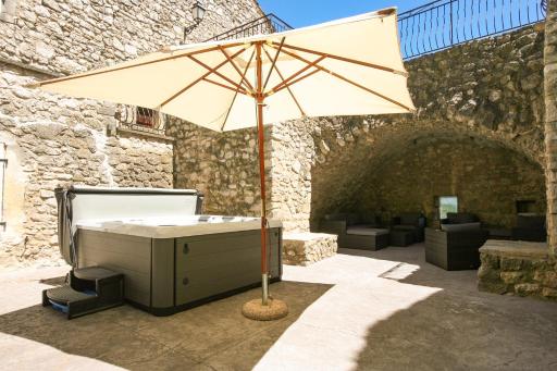 La Closerie D'Escalin gîte 12 personnes et Jacuzzi - Housity