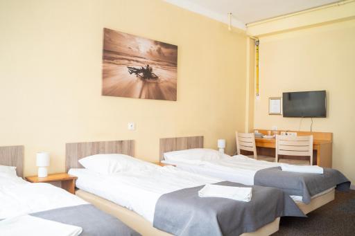 Hostel Krośnieńska 12 - Housity